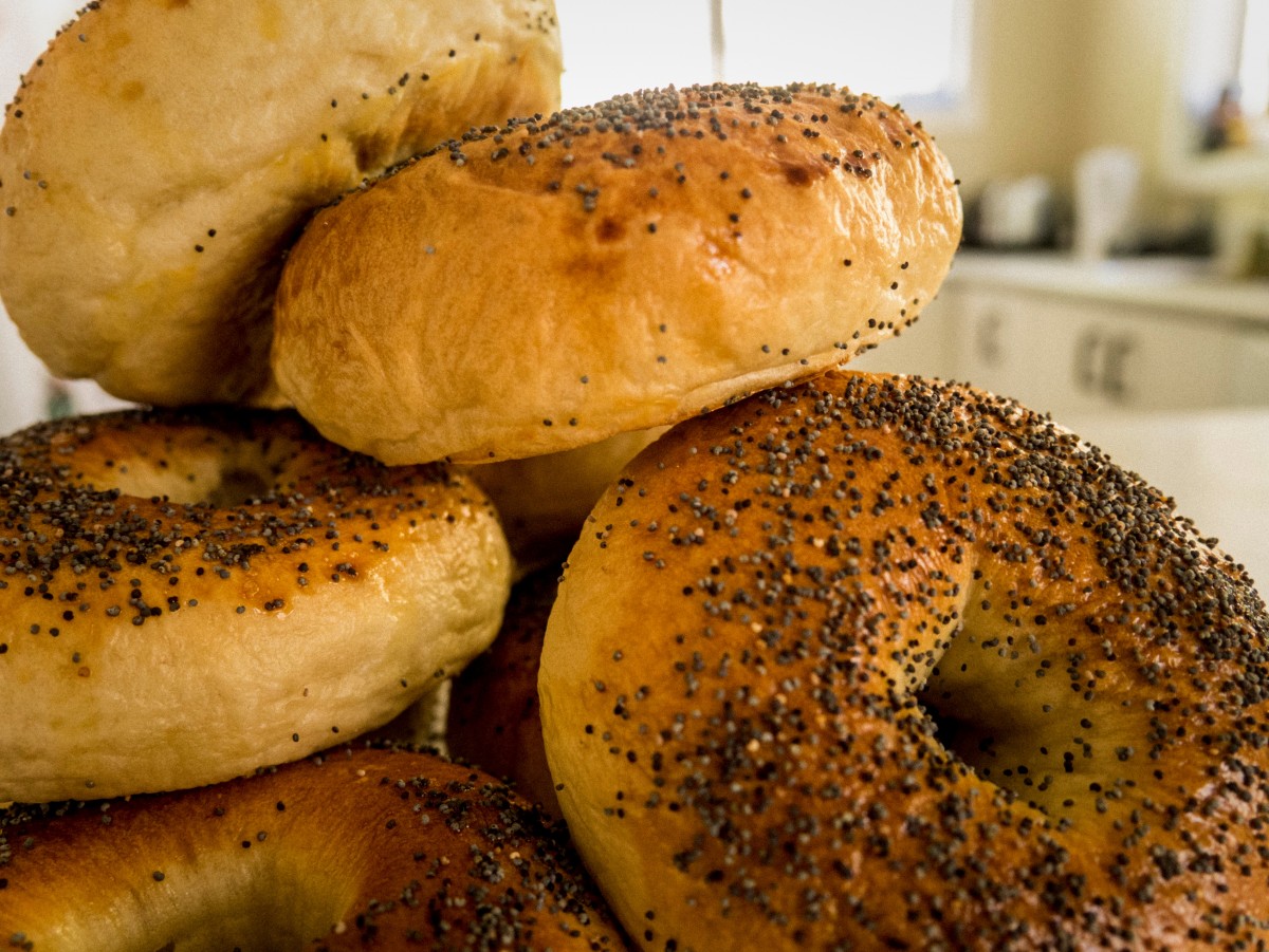 Poppy Seed And Sesame Seed Bagels